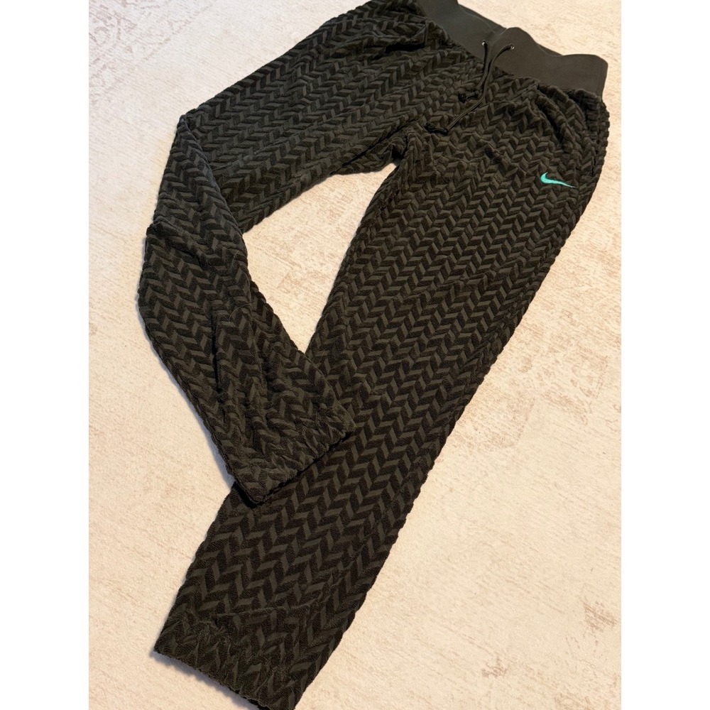 Nike Womens Textured Chevron Crop Top and Jogger Pants Set Olive Green Small - Picture 7 of 9